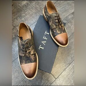 Taft Men's Camouflage and Brown Oxfords